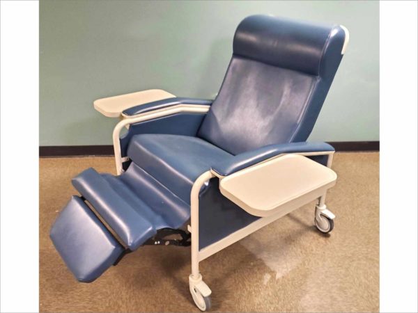 Winco Model 654 Care Cliner Winco 6 Series 3-Position Mechanism Recliner chair 2-Drop Arms 275 lbs Capacity