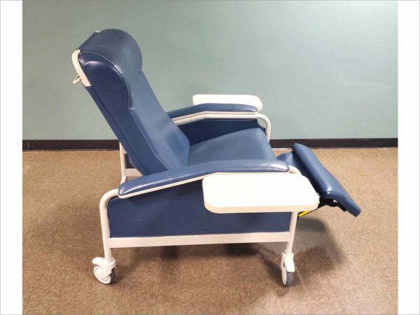 Winco Model 654 Care Cliner Winco 6 Series 3-Position Mechanism Recliner chair 2-Drop Arms 275 lbs Capacity