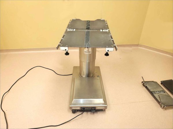 Skytron Elite 6500M Adjustable O/R Operating Table 500Lbs Max Capacity