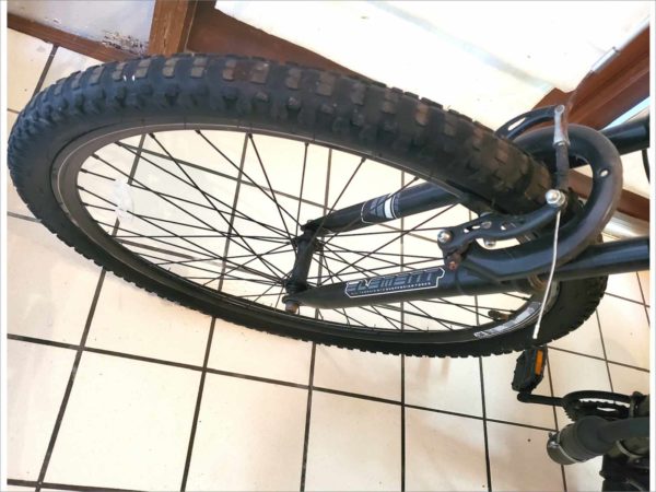 Mongoose Excursion Mountain Bike 21 Speeds 28" wheel Frame Size 19" Black Men with 2 stroke engine Motorized Bike