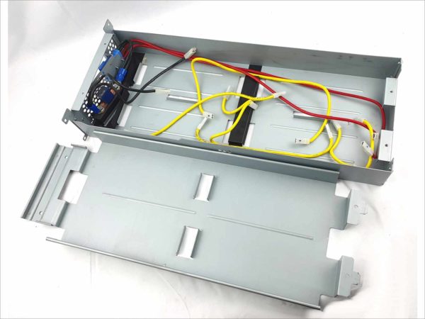 APC Smart-UPS 2200 Pn SUA2200RM2U 2200VA Uninterruptible Power Supply No Batteries USB Serial 2U Rackmount 6x NEMA 5-15R 2x NEMA 5-20R outlets UPS System