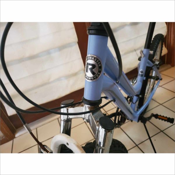 Roadmaster R3013WML Granite Peak 14" Frame 24" Wheel 18 Speed Girls Blue Mountain Bike Bicycle