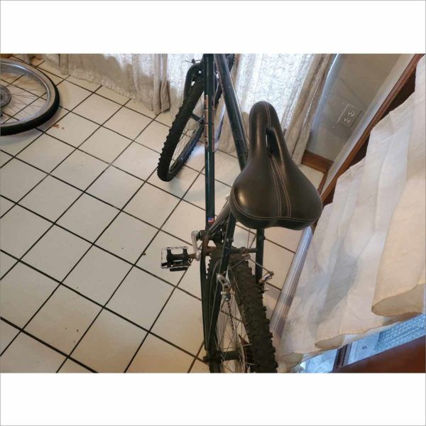 Trek 930 BS6192 22" Frame 26" Wheel 18 Speed Men Green Mountain Bike Bicycle Single Track w/ V brakes