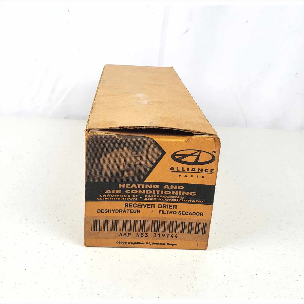 thumbnail image 2 of Ranshu AC Accumulator / Drier For Freightliner Century / Classic – OE# N83319744 2 of 5