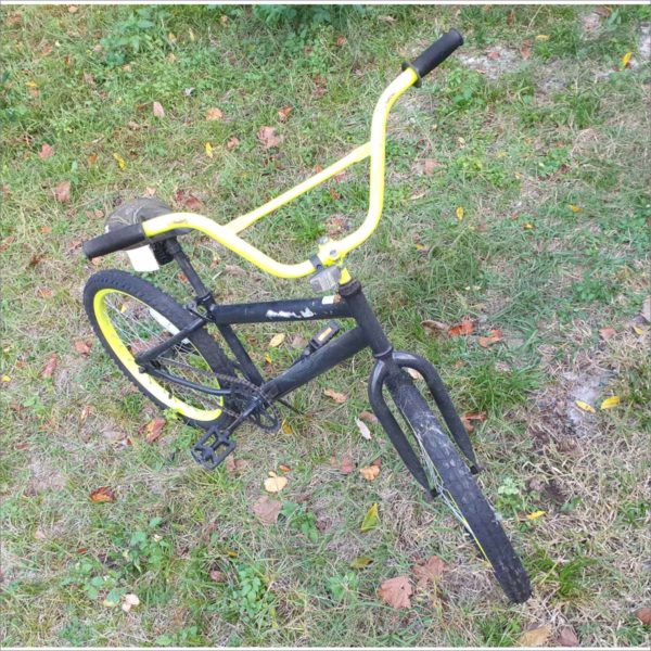Huffy Rock IT 50508 19018 11" Frame 20" Wheel 1 Speed Kids Black / Yellow adventure Bike Bicycle