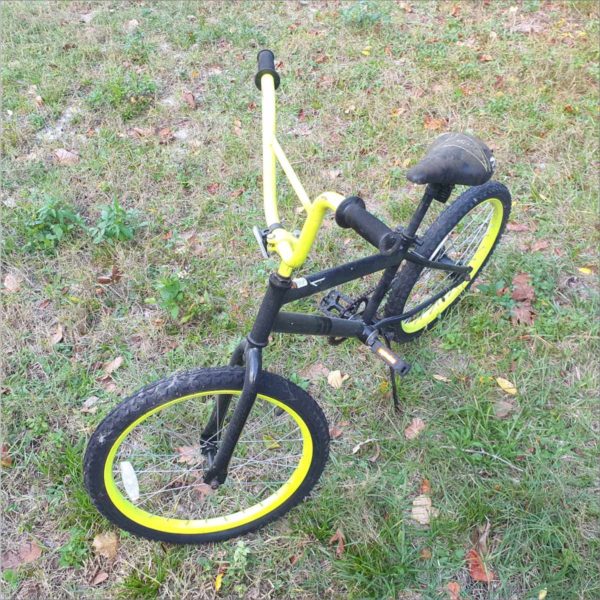 Huffy Rock IT 50508 19018 11" Frame 20" Wheel 1 Speed Kids Black / Yellow adventure Bike Bicycle