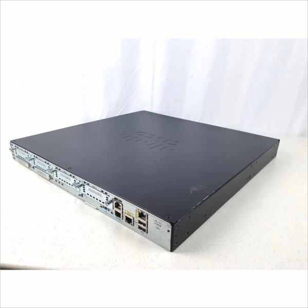 Cisco 2900 Series CISCO2901-K9 2-Port Gigabit Wired Integrated Services Router