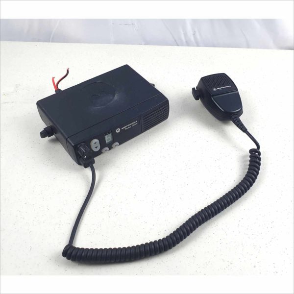 Motorola Radius CM200 Analog Mobile VHF/UHF Radio AAM50KQC9AA1AN Microphone HMN3596A
