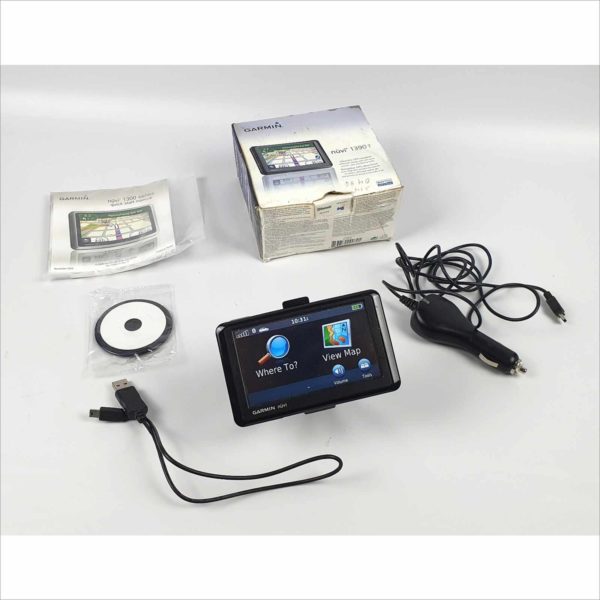 Garmin nüvi 1390T Portable Vehicle GPS With Dash Kit Touchscreen Navigation System Lifetime Maps Complete