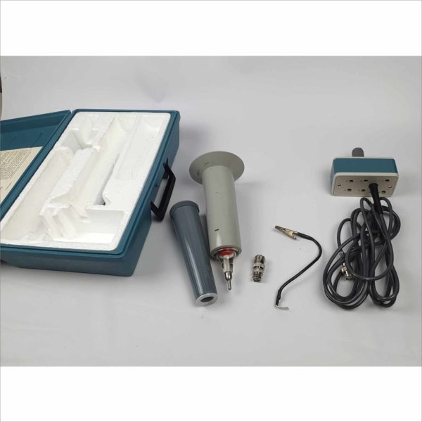 Tektronix P6015 75 MHz 1000X High Voltage Probe 20 kV / 40 kV peak pulse - High Voltage / HV Dielectric Fluid - Victolab LLC