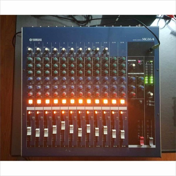 Yamaha MG16/4 16 channel Analog Console Mixer Audio Equipment With Power Supply