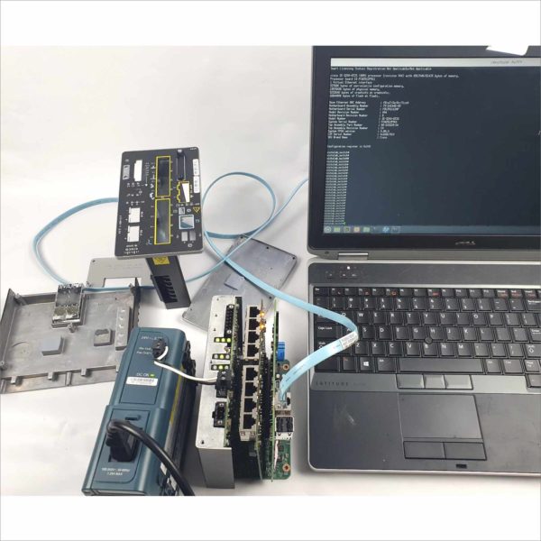 CISCO Catalyst IE-3200-8T2S-E V04 RUGGED SWITCH Network Essentials 8GE 2x SFP