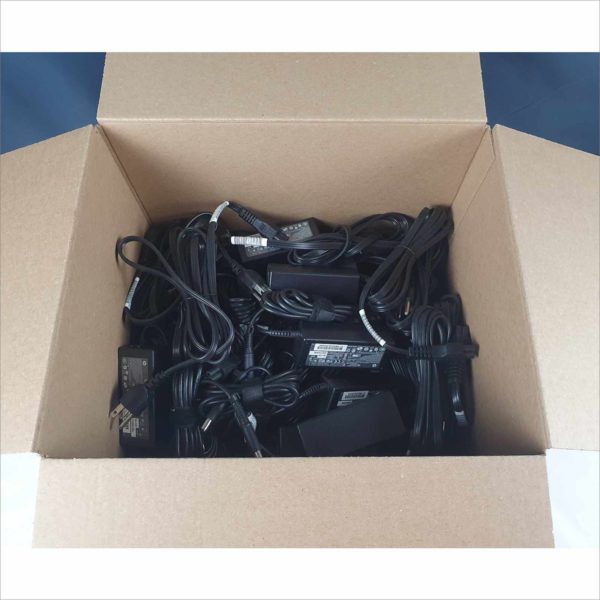 Lot of 19x New OEM HP PPP00L-E 608425-001 18.5V 3.5A 65W Power Supply