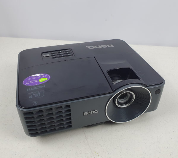 Lot of 3x Projectors 2-ViewSonic 1-Benq - Minor Issues