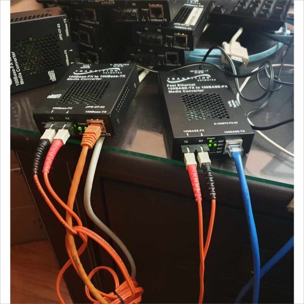 lot 2x J/FE-CF-03-LA Transition Networks 100Base-FX 100Base-TX Media Converter - Victolab LLC