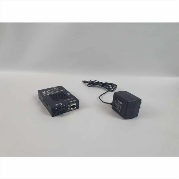 E100BTX-FX-05(SM) Transition Networks Standalone 100Base-FX 100Base-TX Media Converter 20 km(12.4 mi) - Victolab LLC