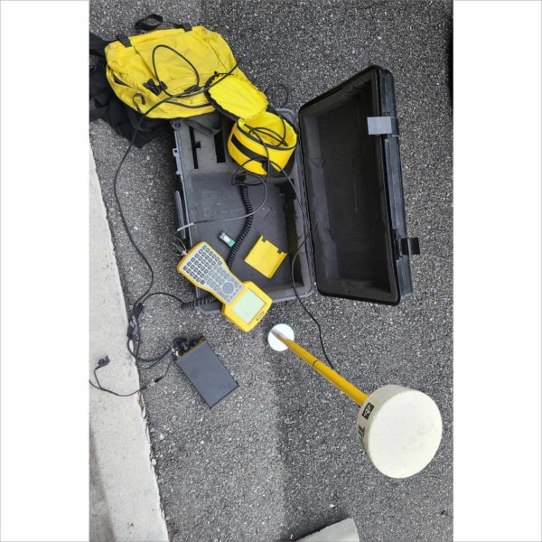 Vintage TRIMBLE GEO GPS, GIS , SURVEYING, MAPPING Device With accessory and Pelican Case