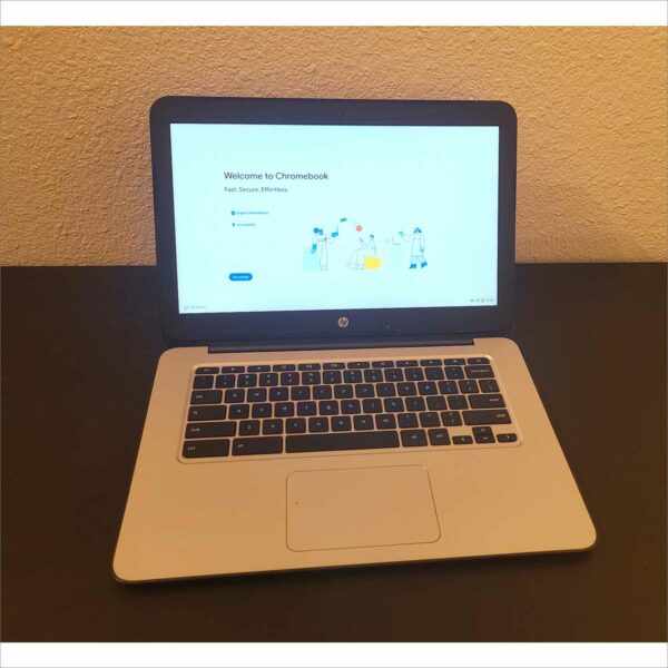 HP Chromebook 14 G4 14" Intel 2.16 GHz 4GB RAM 16GB eMMC Bluetooth HDMI Webcam