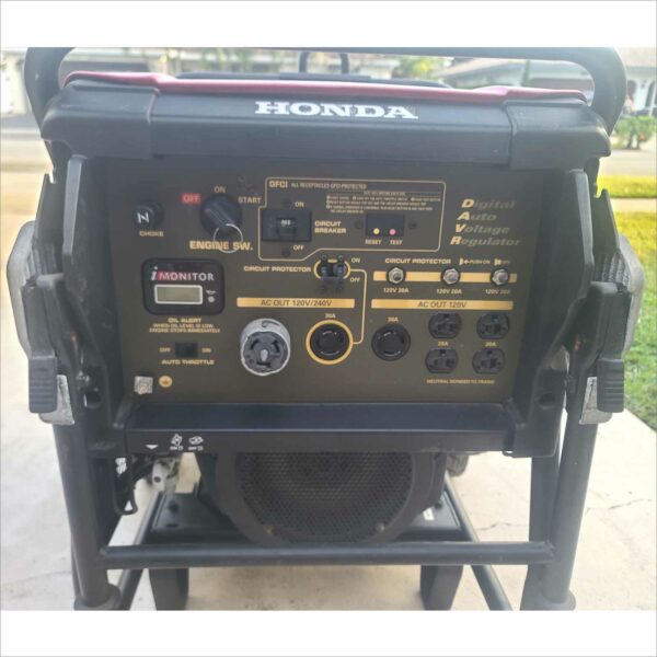 Honda EB10000 10,000 Watt 120V/240V Portable Industrial Generator - low hours