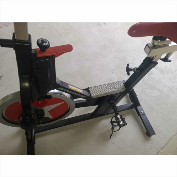 Schwinn IC Elite Upright Cycle-Bike Commercial Gym, Delivery Raduis 200 Miles