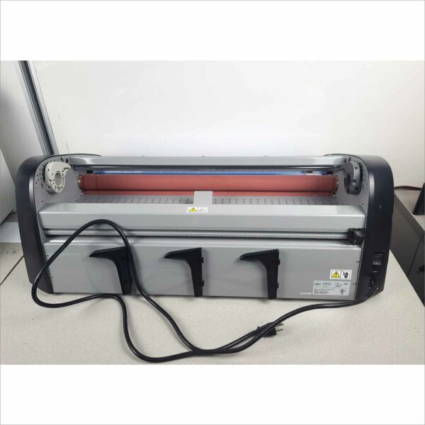 GBC Pinnacle Pinnacle 27 EZLoad Thermal Roll Laminator 27" Max Width 8-10 Min Warm-Up