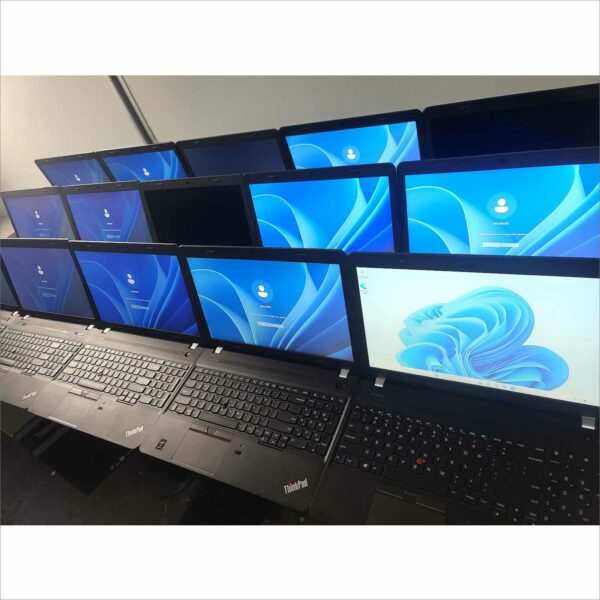 lot of 20x Lenovo Thinkpad E550 15.6” intel i3 5th / 4th Gen. 8/4GB RAM 500/128GB HDD/SDD windows 11 pro