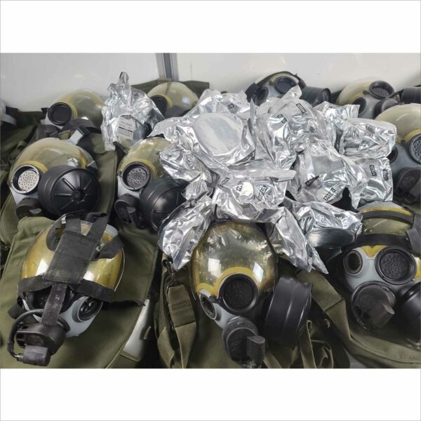 lot of 20x Gas Mask Med MSA M2 with Filters