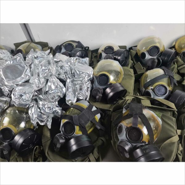 lot of 20x Gas Mask Med MSA M2 with Filters