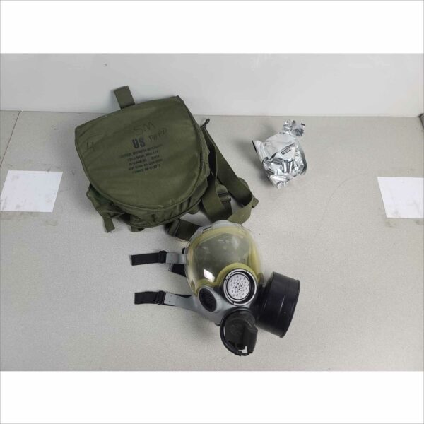 Gas Mask Med MSA M2 with Filters & Heavy Duty Green Bag / Gas Mask Pouch