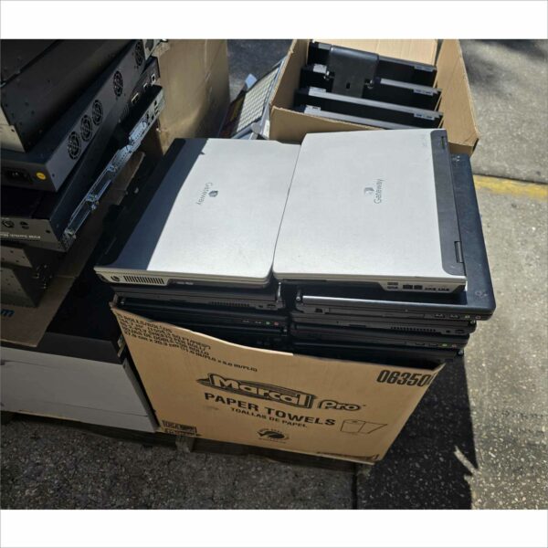 lot 2x pallet of obsolete computing equipment around 40x laptop, monitors, printers, POS