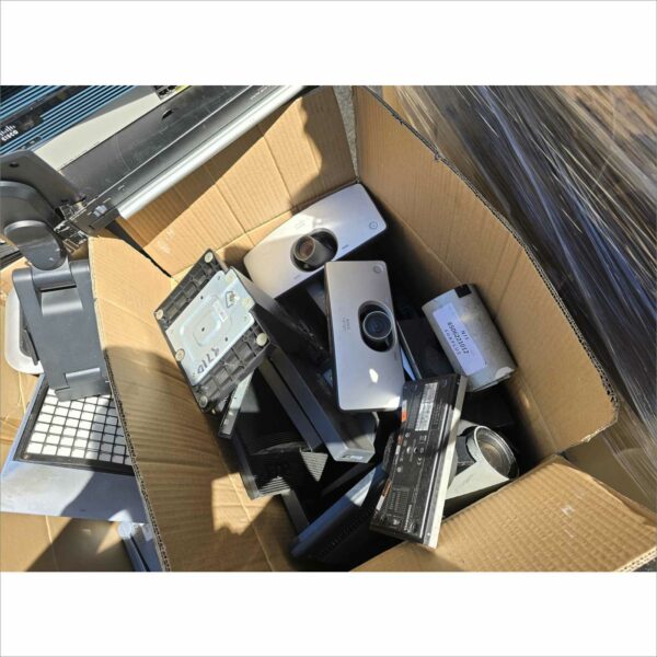 lot 2x pallet of obsolete computing equipment around 40x laptop, monitors, printers, POS