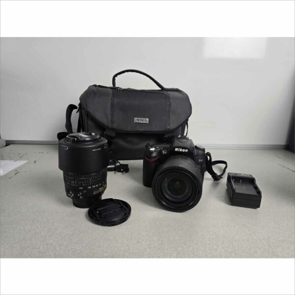 Nikon D90 Digital Camera W/ DX AF-S Nikkor 55-200/18-105mm Zoom Lens SN#3546615