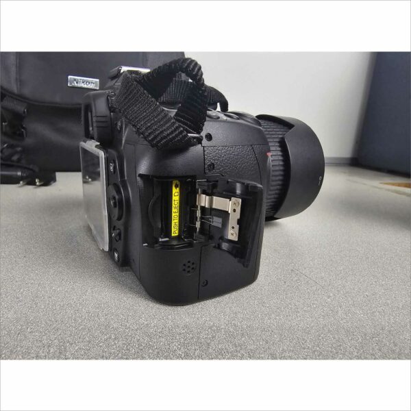 Nikon D90 Digital Camera W/ DX AF-S Nikkor 55-200/18-105mm Zoom Lens SN#3546615