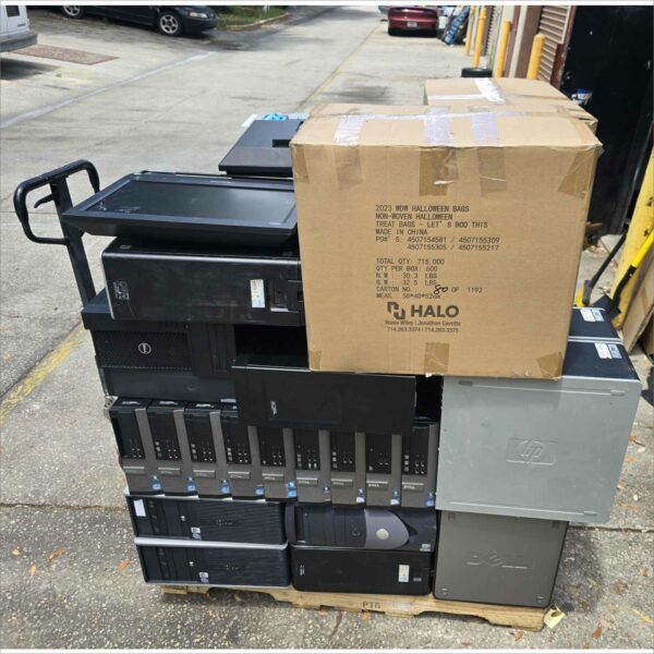 Pallet of Dell / lenovo / hp Desktop SFF DT Towers and AIO