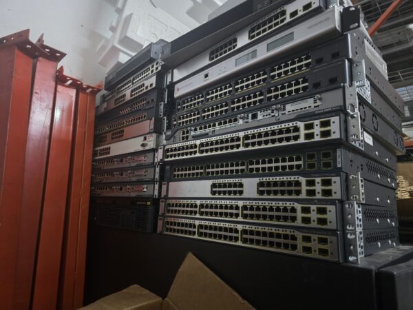 Huge Lot – 209+ Tested & Working Enterprise Network Devices – HP, Cisco, Netgear, AeroHive & More