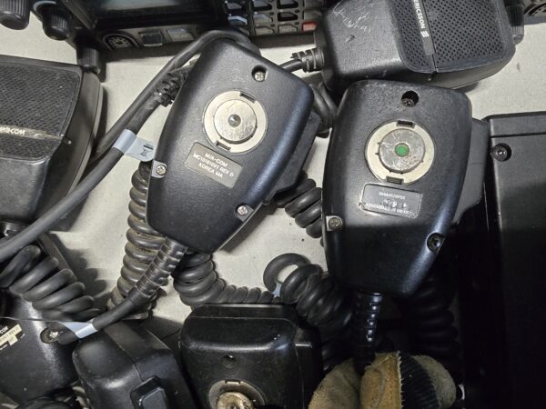 Lot of Harris / MACOM Radios with Microphones – AS-IS