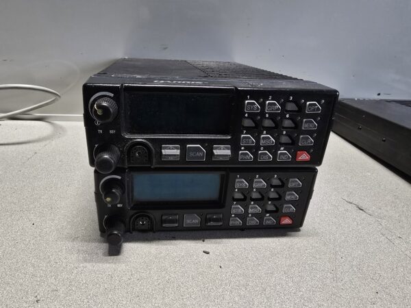 Lot of Harris / MACOM Radios with Microphones – AS-IS