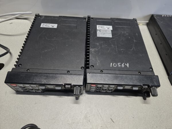 Lot of Harris / MACOM Radios with Microphones – AS-IS