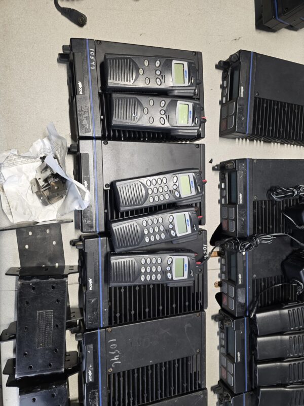 Lot of Harris / MACOM Radios with Microphones – AS-IS