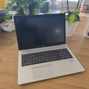 HP EliteBook 850 G5 laptop i7-8550U 8GB RAM 128GB M.2 SSD Win 11 5CG9042PK9