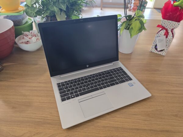 HP EliteBook 850 G5 laptop i7-8550U 8GB RAM 128GB M.2 SSD Win 11 5CG9042MV0