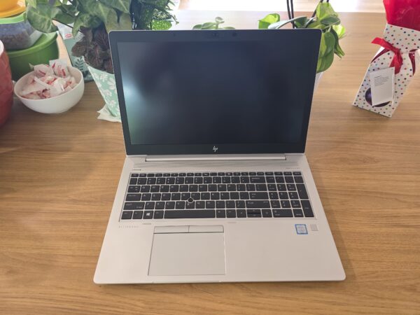 HP EliteBook 850 G5 laptop i7-8550U 8GB RAM 128GB M.2 SSD Win 11 5CG9042MV0