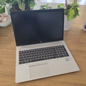 HP EliteBook 850 G5 laptop i7-8650U 8GB RAM 128GB M.2 SSD Win 11 5CG8124LCF