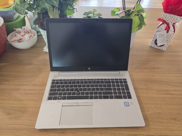HP EliteBook 850 G5 laptop i7-8650U 8GB RAM 128GB M.2 SSD Win 11 5CG8124LCF