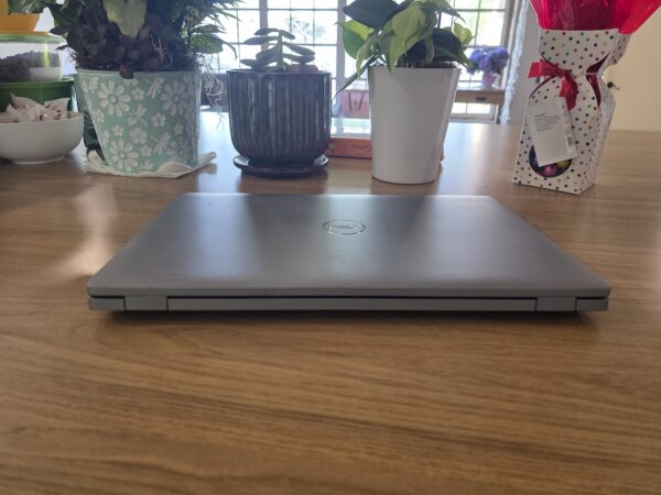 DELL Latitude 5510 laptop i7-10610U 8GB RAM 128GB M.2 SSD Win 11 7M4VR73