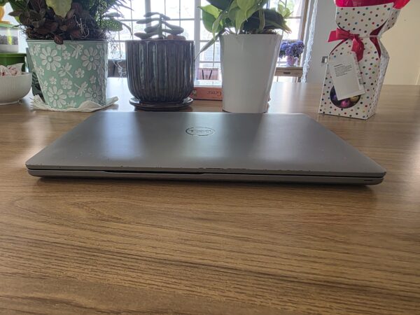 DELL Latitude 5510 laptop i7-10610U 8GB RAM 128GB M.2 SSD Win 11 7M4VR73