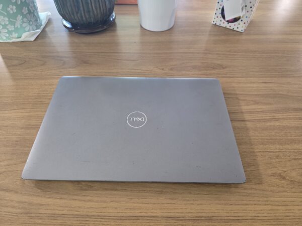 DELL Latitude 5420 laptop i7-1185G7 8GB RAM 256GB M.2 SSD Win 11 J7348C3