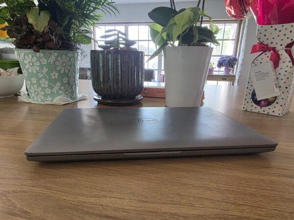 DELL Latitude 5420 laptop i7-1185G7 8GB RAM 256GB M.2 SSD Win 11 J7348C3