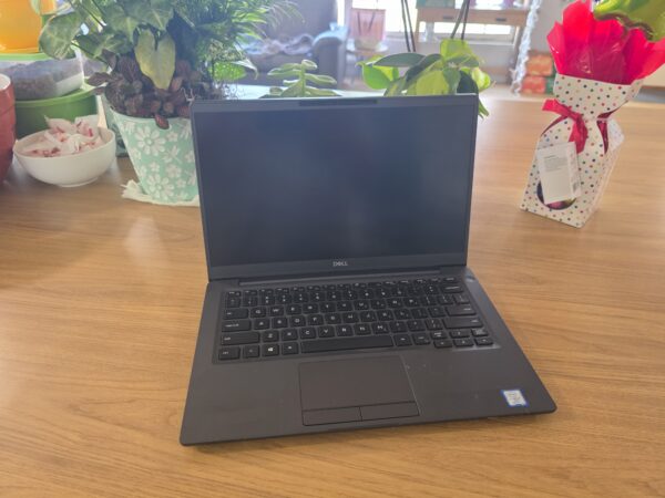 DELL Latitude 7400 laptop i7-8665U 8GB RAM 128GB M.2 SSD Win 11 5W0PL33