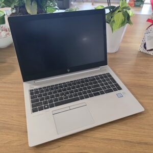 HP EliteBook 850 G5 laptop i7-8650U 8GB RAM 128GB M.2 SSD Win 11 5CG812M8X